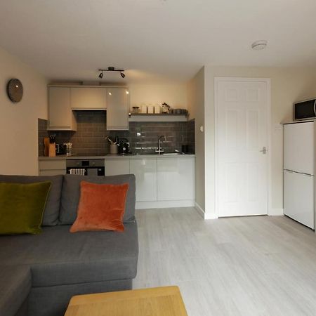Crewe Short Lets 8 Victoria Court, Crewe Apartment Exterior foto